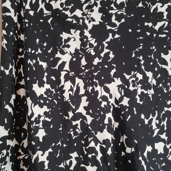 NWOT Ralph Lauren black & white floral silk A-line skirt Womens 14 - Picture 3 of 6